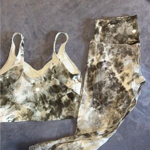 lululemon athletica Tie-Dye Sports Bra and Leggings Set